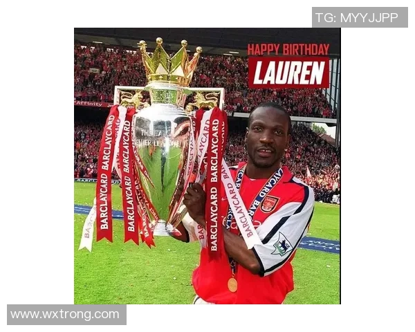 帕尼尼球星足球卡发展历程与收藏价值全解析