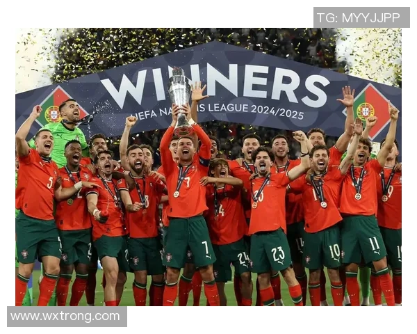 从苦难童年到绿茵传奇一位足球巨星逆境成长的励志故事